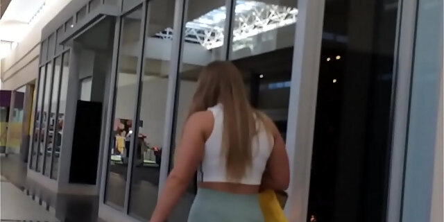 Teen Pawg Chase Down!