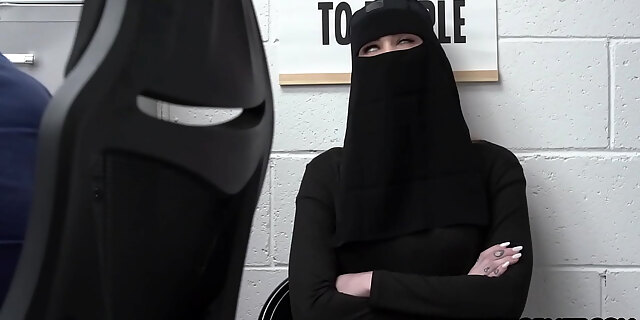 Office Muslim Sex Video - Muslim Teen Delilah Day Stole Lingerie But Got Busted By A Mall Cop HD XXX Fuck  Video 8:01