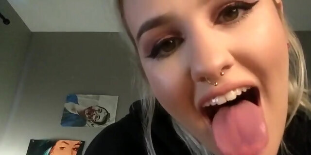 Long Tongue Drool Porn