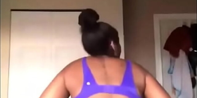 Muscular Ebony Riana R With Fat Ass On Instagram