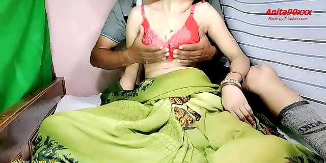 Indian Hot Hot Sexy Bhabi Ki Chut Ki Peyas Bujhae X Pati Ne Indian Sex Video