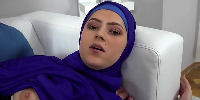 Vain Muslim Woman Fucked Back To Reality