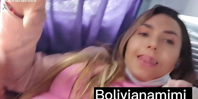 Me Masturbando E Deixando O Ursinho Me Chupar No ônibus.... Quer Ver???.... :bolivianamimi