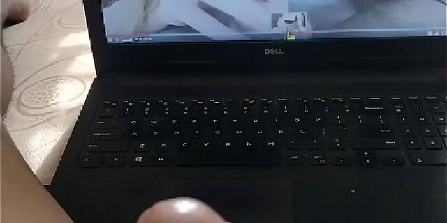 Mi Novia Me Ve Viendo Porno Y Me Masturba