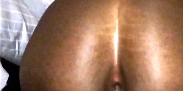 Black Whore Twerking Her Naked Ass