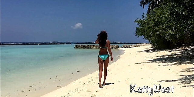 Tanned Katty West In The Maldives