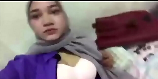 Wife Tease Sebelum Pergi Kerja