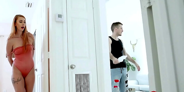 Xeena Mae In Coochie Controlla