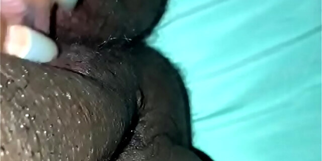 Fat Pussy And Clit