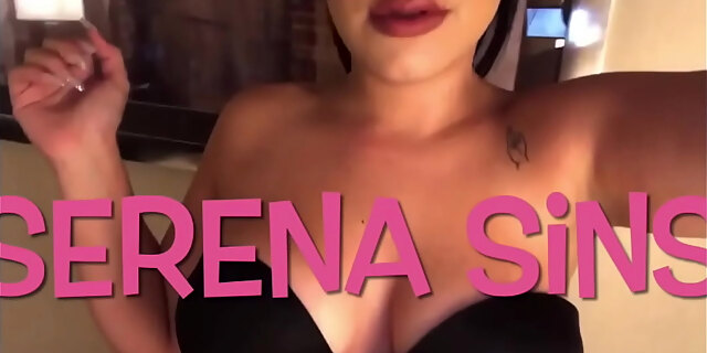 Serena Sins Strips