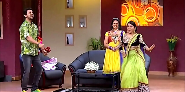 Mallu Serial Actress  Chandana Mazha Actress Megna Hot Dance