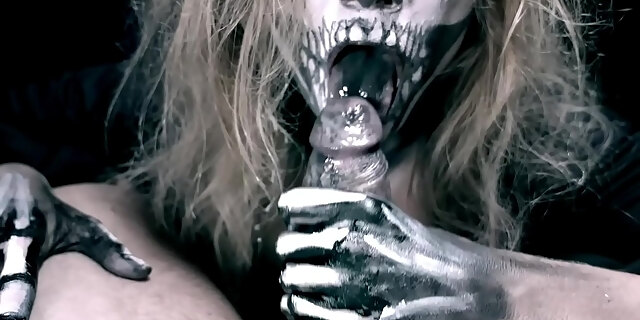 Skeleton Girl Sucks Cock. Horror Halloween