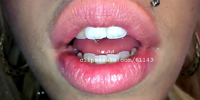 Mouth Fetish - Vyxen Mouth Video 3